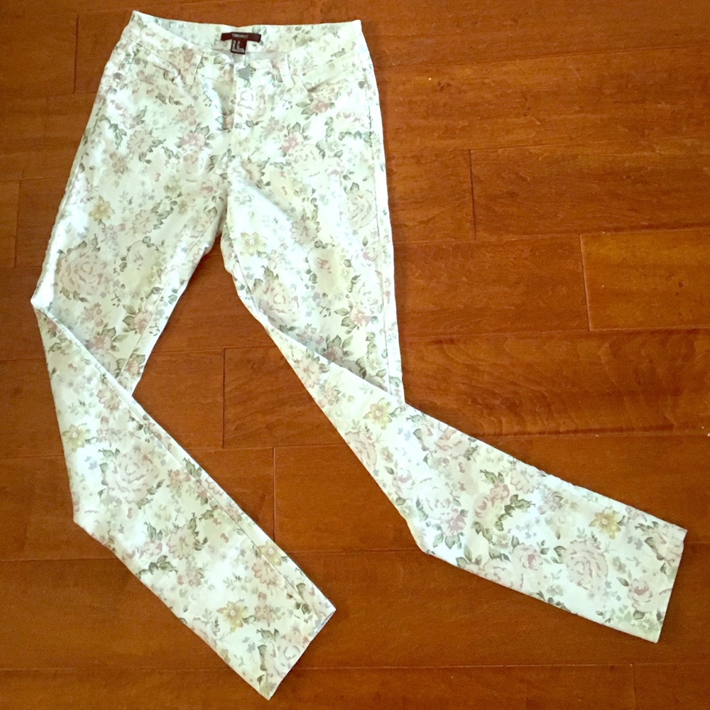 Forever 21 Floral jeans